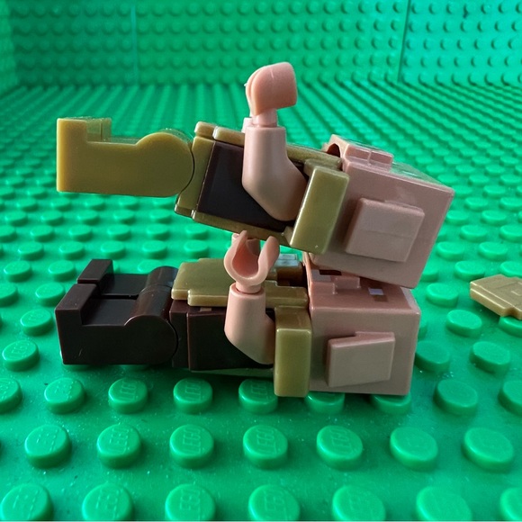 Lego Minecraft Piglin Armor Gold Brown 21168 Minifigure Figure Lot Of 2 - Picture 6 of 9